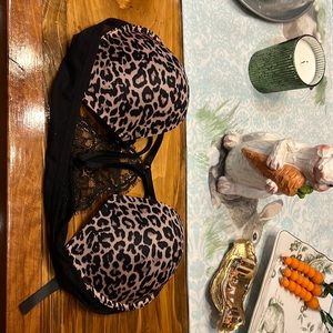 Victoria’s Secret push-up bra